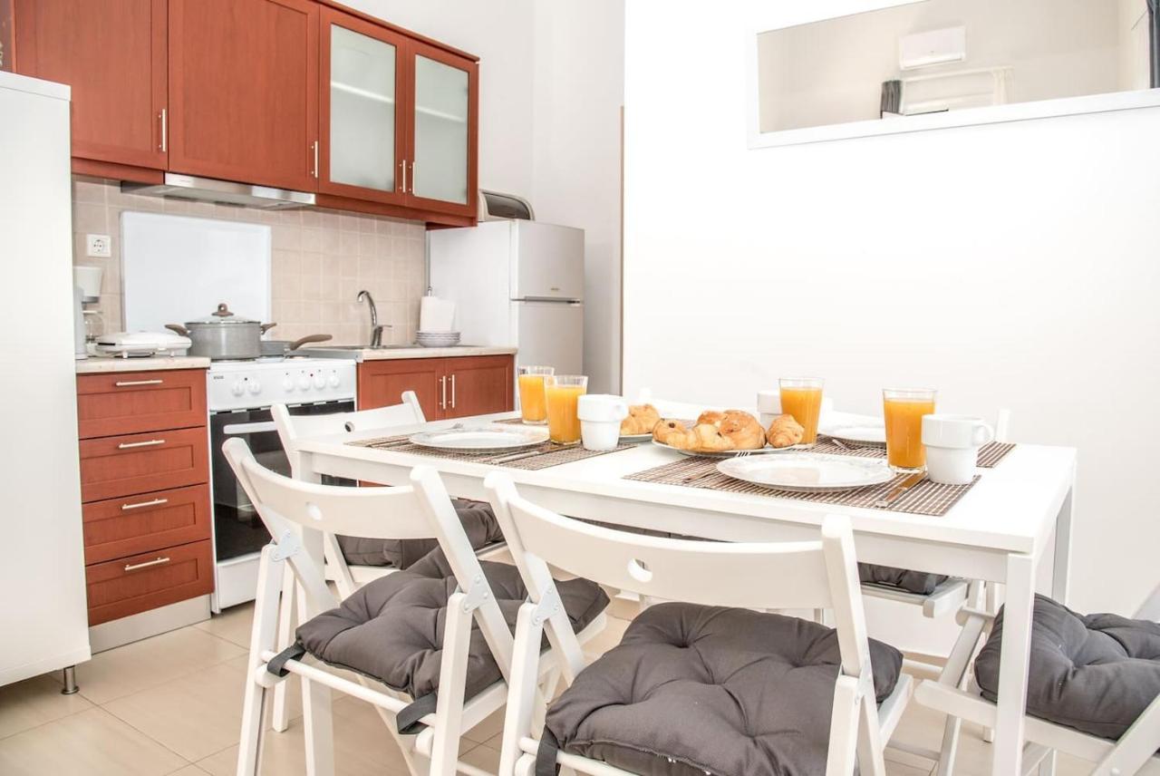 Nikis Apartment Chrissi Akti Chania Exterior foto